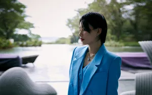 李斯丹妮蓝色西装时尚性感写真_7