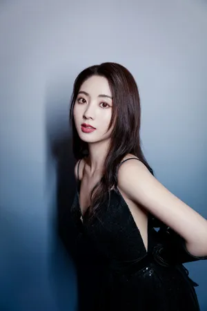 性感美女明星邢菲活动图片_5
