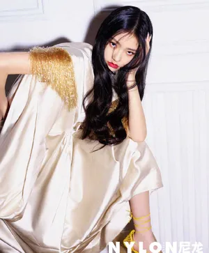 林允法式摩登红唇大片写真图片_3