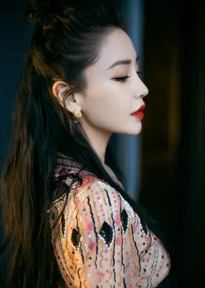 angelababy印花长裙性感写真图片_13