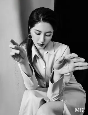 曾黎性感优雅时尚写真大片_8