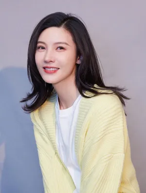 杨子珊性感优雅妩媚写真_3