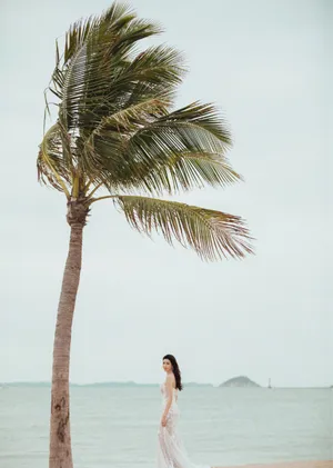 周韦彤性感抹胸裙写真图片_4