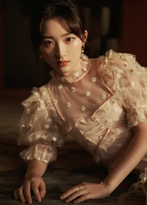 邓恩熙柔美粉裙写真图片_5