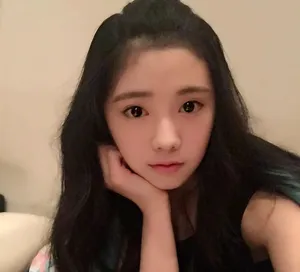 《一秒钟》电影主演刘浩存美照图片_8
