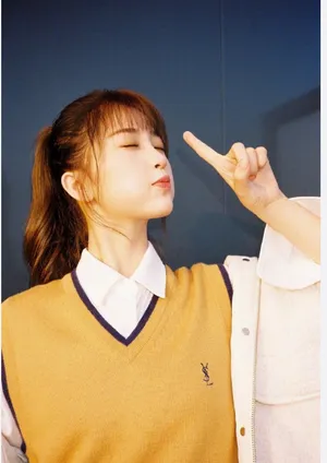 清纯美女明星虞书欣性感甜美写真