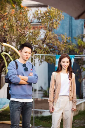 金晨《女儿们的恋爱》最新甜美剧照图片_4