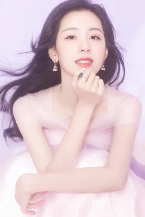 陈都灵紫色礼服唯美性感写真图片_1