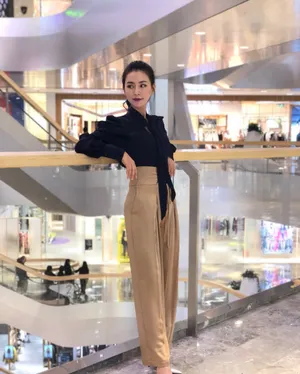 性感美女张净桐妩媚撩人写真_7