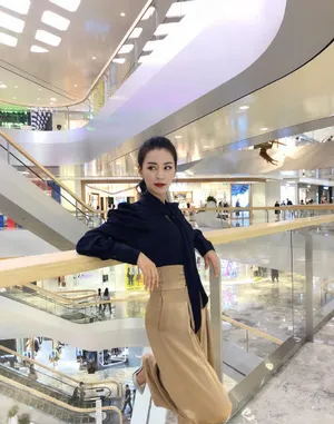 性感美女张净桐妩媚撩人写真_8