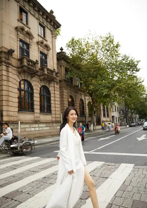 性感美女明星张净桐妩媚写真_8