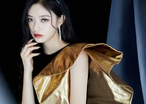 林允黑色金箔礼服优雅时尚写真图片_6