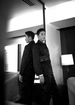罗晋黑色外套帅气写真图片_7