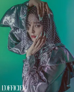 性感女星范冰冰《时装L'OFFICIEL》封面写真_2