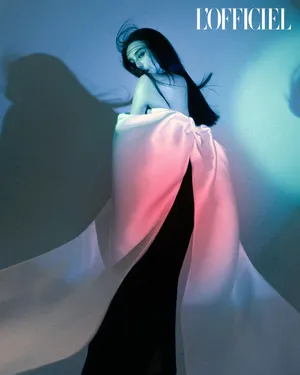 性感女星范冰冰《时装L'OFFICIEL》封面写真_5