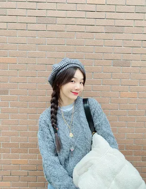 徐梦洁清新元气少女街拍图片