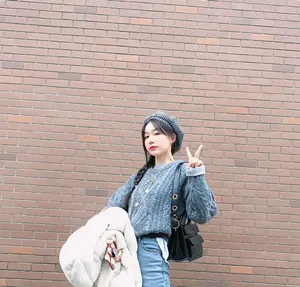 徐梦洁清新元气少女街拍图片
