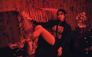金子涵红色古风大片写真图片