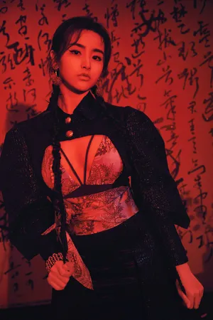 金子涵红色古风大片写真图片_6