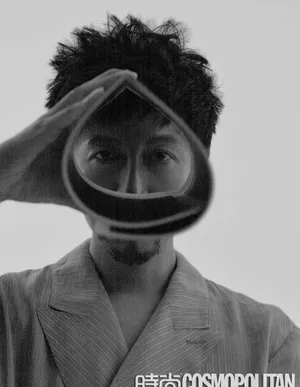 张鲁一慵懒俏皮黑白内页写真图片_4