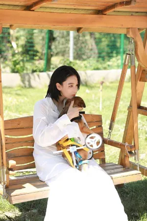 性感美女明星张馨予写真图片_1