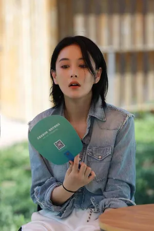 性感美女明星张馨予写真图片_6