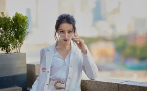 性感美女明星迪丽热巴妩媚优雅写真图片_4