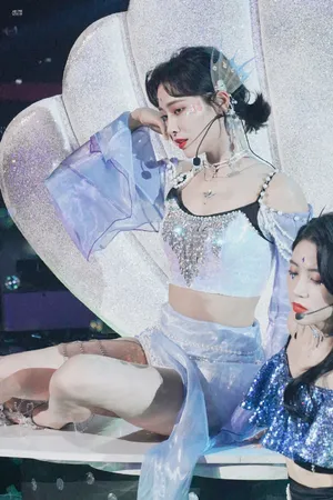 精灵公主许佳琪水上性感妩媚优雅写真_9