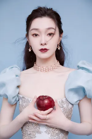 宋轶蓝色泡泡袖长裙性感写真图片_3