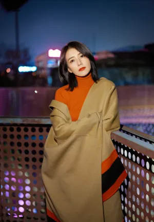 高圆圆橘红色毛衣精致优雅写真图片_3