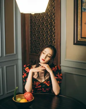 性感美女明星迪丽热巴火辣写真_5