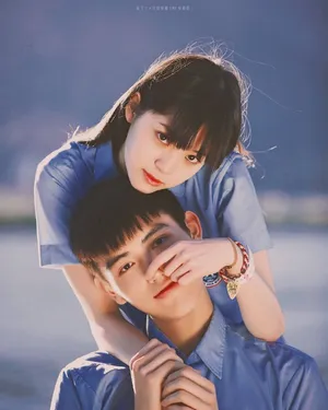 欧阳娜娜和陈飞宇写真_1