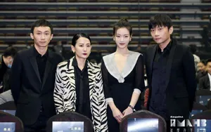 李庚希简约黑裙小清新写真图片_3
