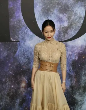 性感美女明星王子文妩媚优雅写真第1张