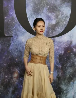 性感美女明星王子文妩媚优雅写真_2