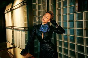宁静黑丝长腿魅力性感活动照图片写真_3