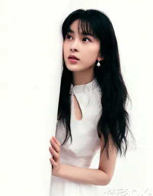 赵樱子简约风内页大片写真图片