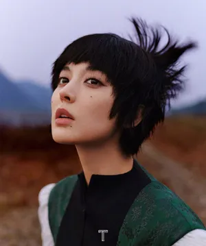古力娜扎短发造型个性大片写真图片_4