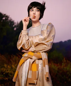 古力娜扎短发造型个性大片写真图片_10