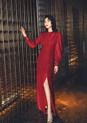 性感美女刘涛复古红裙优雅写真_1