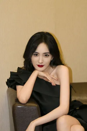 性感美女明星杨幂优雅写真