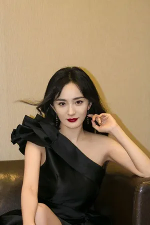 性感美女明星杨幂优雅写真_5