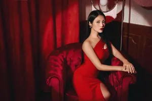性感美女徐冬冬妩媚撩人高清桌面壁纸_5
