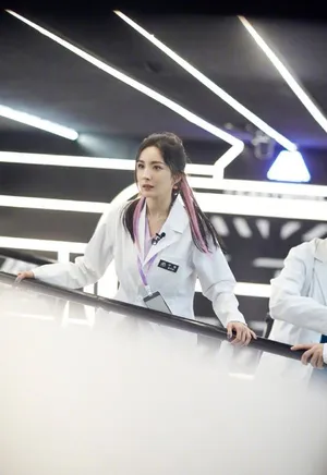 美女明星杨幂运动装气质优雅写真_4