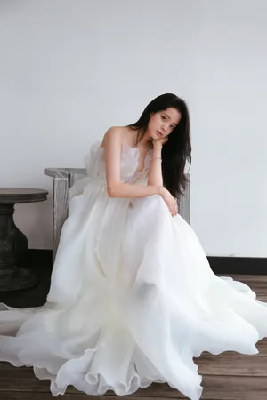 欧阳娜娜仙女裙妩媚性感写真