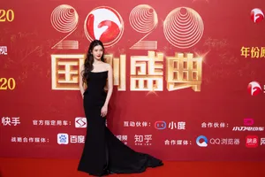 江疏影黑色优雅礼服妩媚性感写真_2