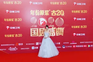 性感美女明星肖燕写真图片_3