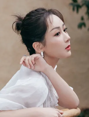 杨紫白裙优雅时尚写真图片_3