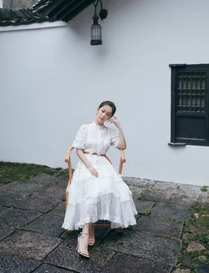杨紫白裙优雅时尚写真图片_4