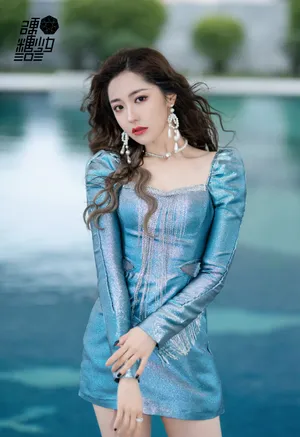 硬糖少女人鱼姬色短裙写真图片_2